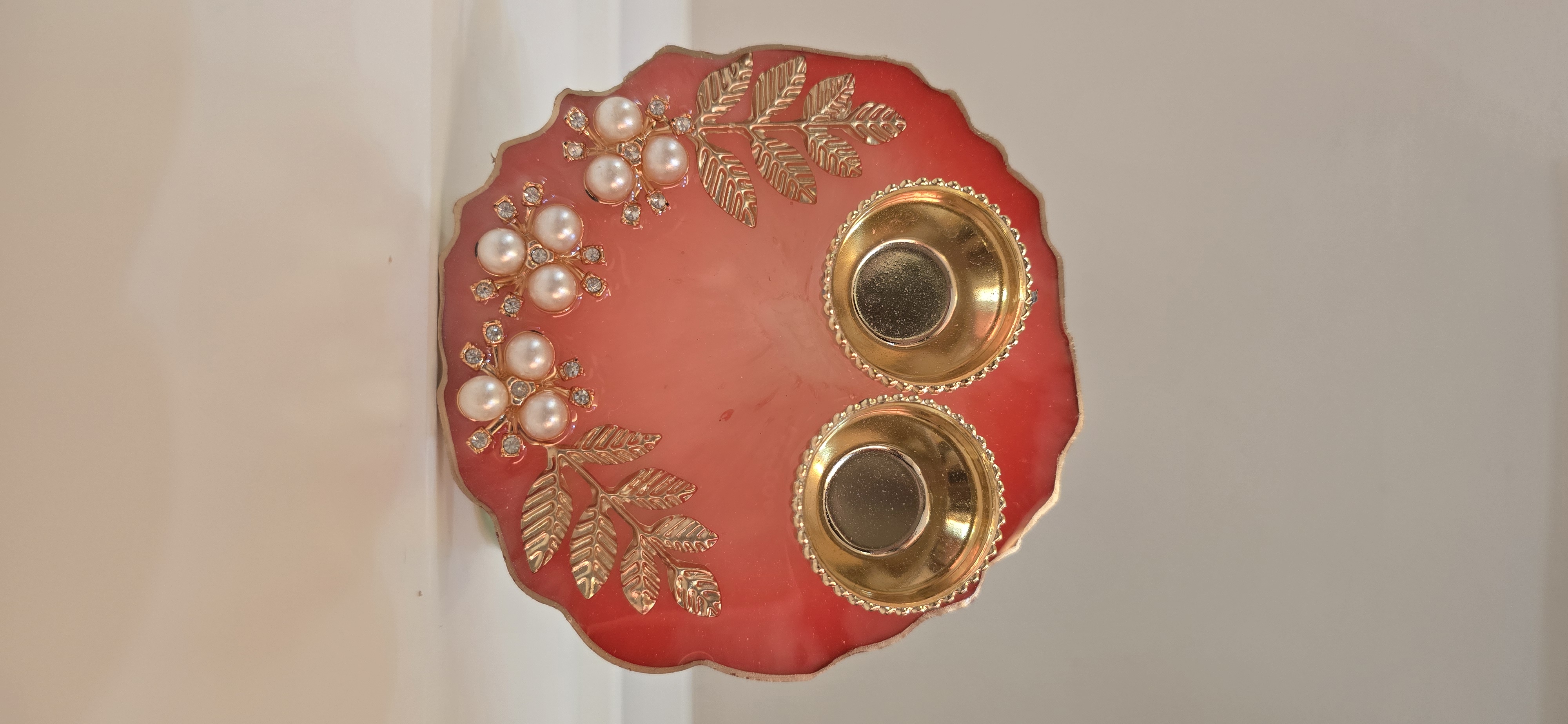 Custom Resin Puja Platter met 2 Schaaltjes